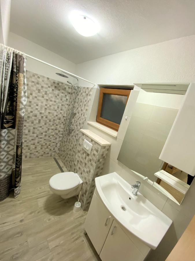 Stone Holiday Homes Stankovci With Pool And Mediterranean Gardens Zewnętrze zdjęcie