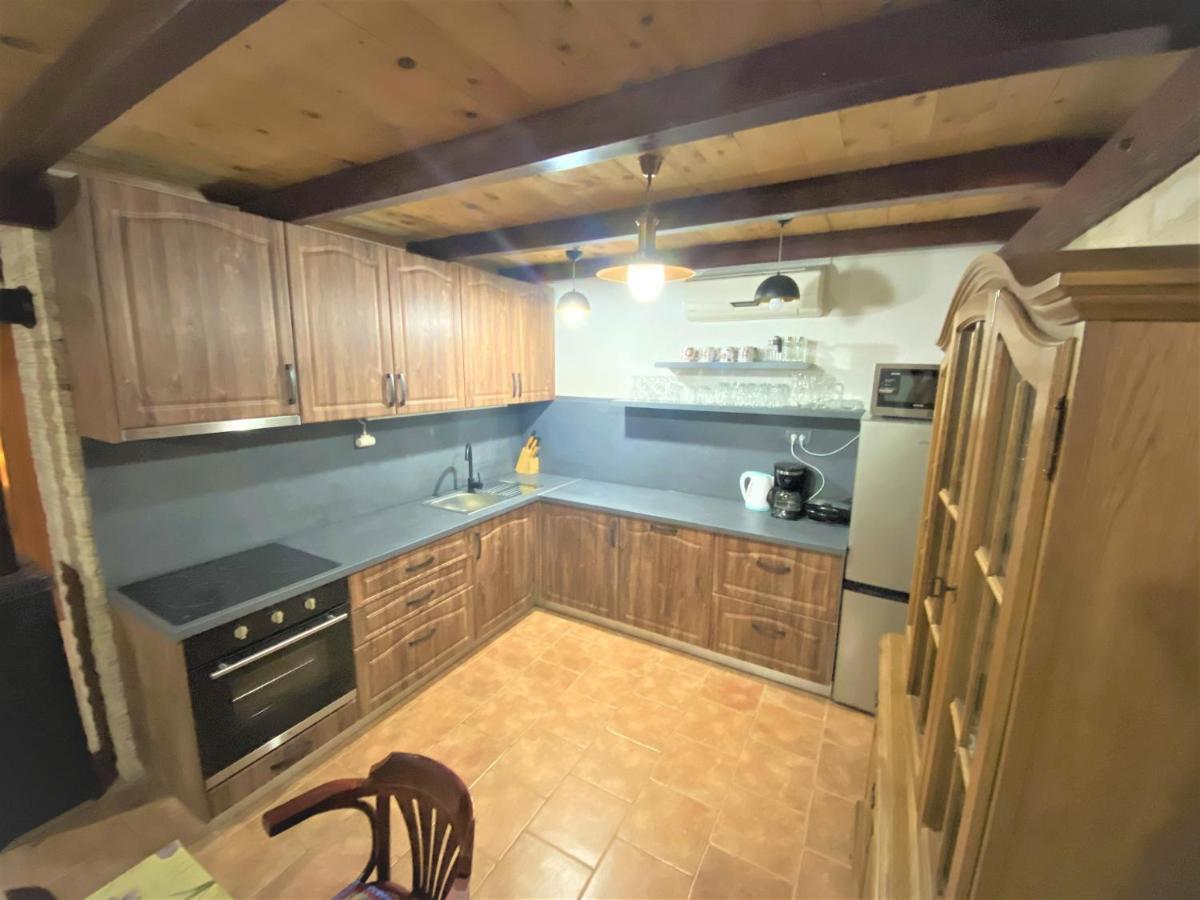 Stone Holiday Homes Stankovci With Pool And Mediterranean Gardens Zewnętrze zdjęcie