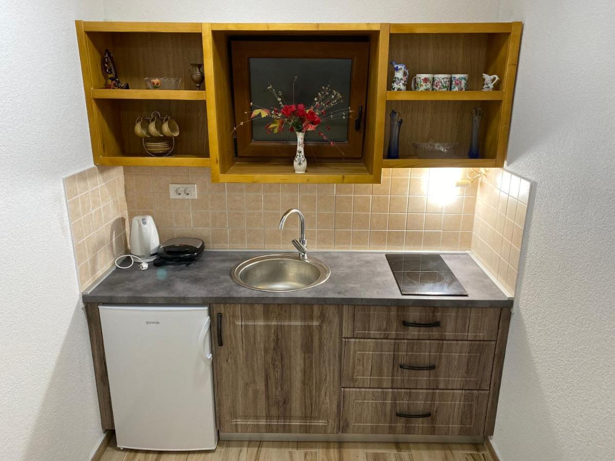 Stone Holiday Homes Stankovci With Pool And Mediterranean Gardens Zewnętrze zdjęcie