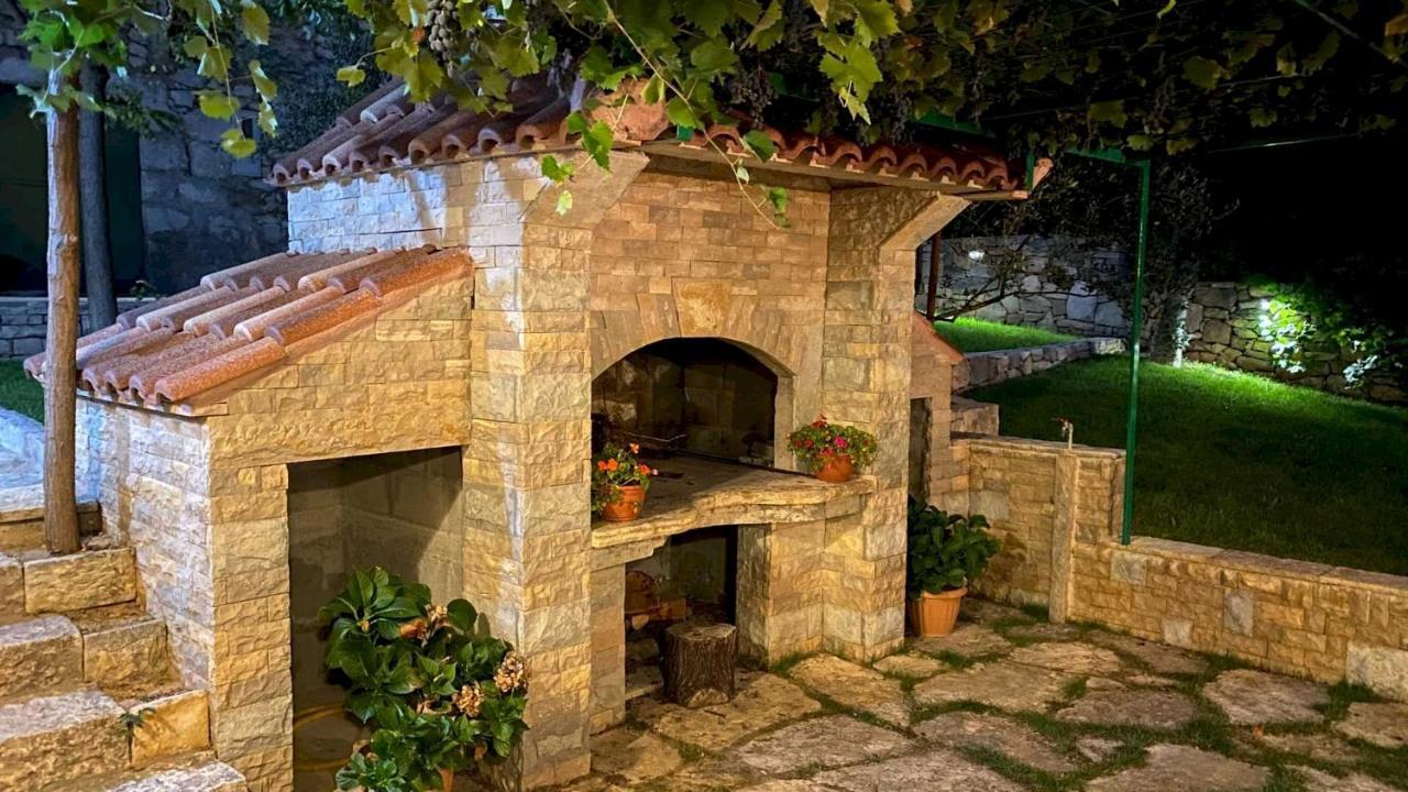 Stone Holiday Homes Stankovci With Pool And Mediterranean Gardens Zewnętrze zdjęcie